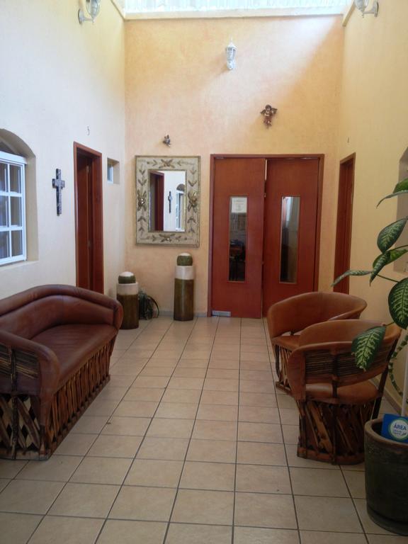 Residencia Los Angeles Bed & Breakfast Guadalajara Exterior photo